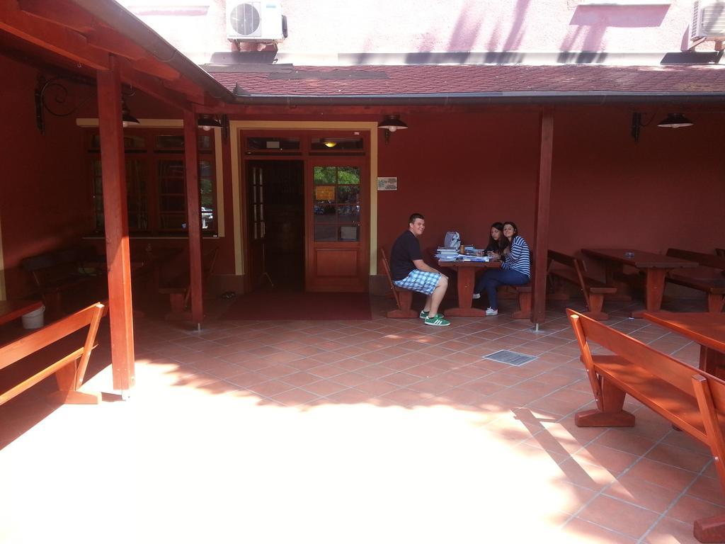 Europa Hostel Portoroz Exterior photo