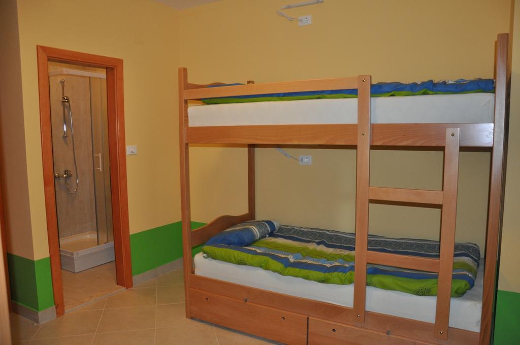 Europa Hostel Portoroz Exterior photo